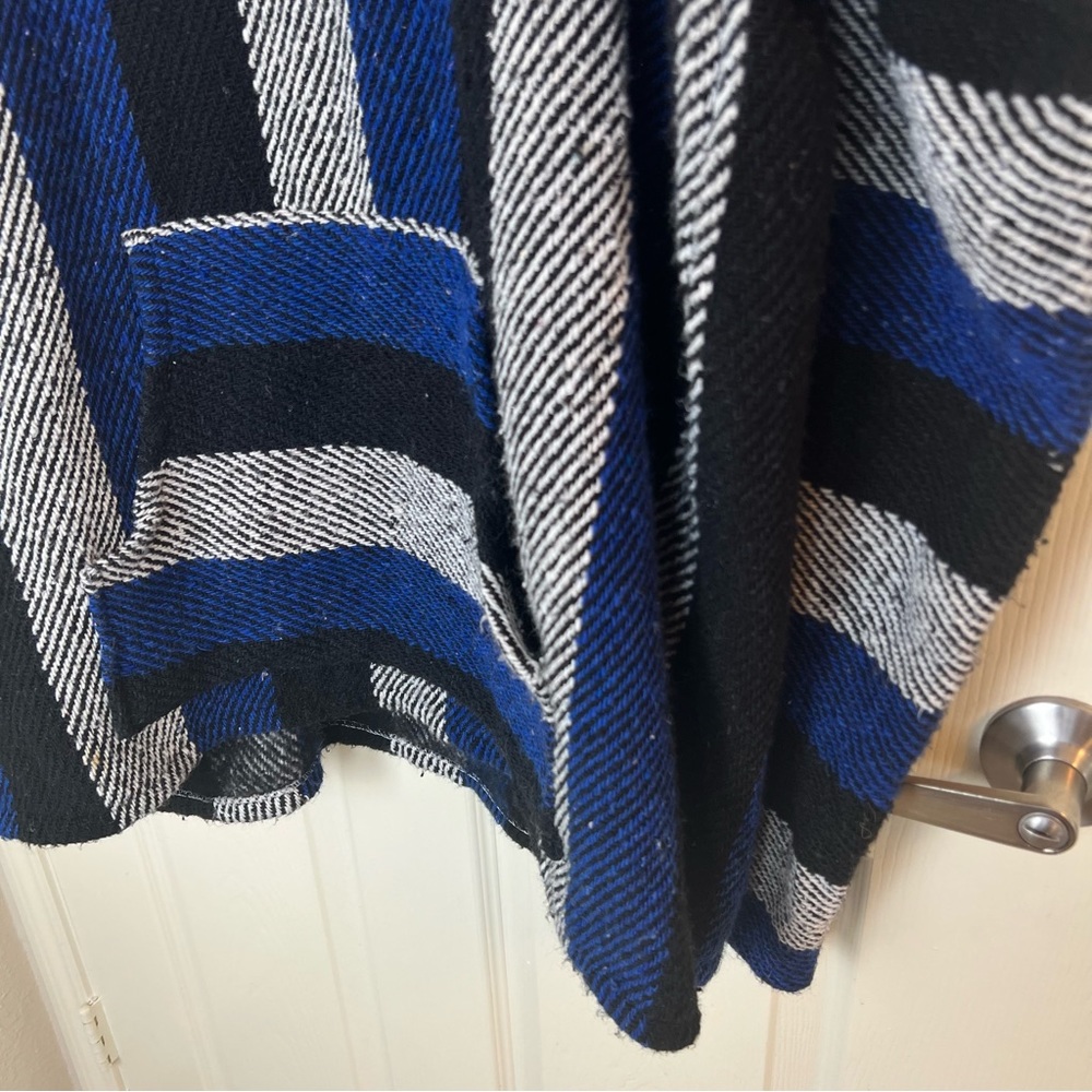 Striped Hooded Rug Poncho - Picture 8 of 17